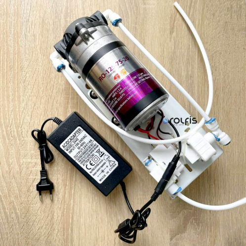 Насос Raifil RO-500-220-EZ на кронштейне