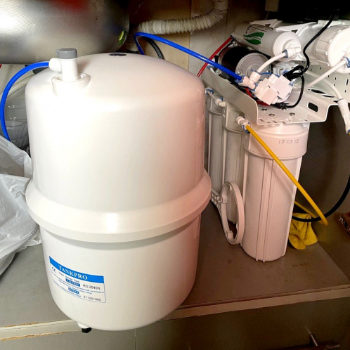 Пластиковая накопительная емкость Raifil ROT-2640 (4G/15l) Пластиковая накопительная емкость Raifil ROT-2640 (4G/15l)