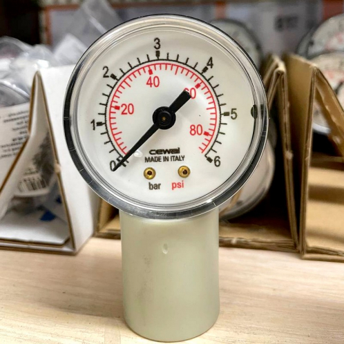 Манометр вертикальний CEWAL М63 RP 1/4" 10 bar 91463411